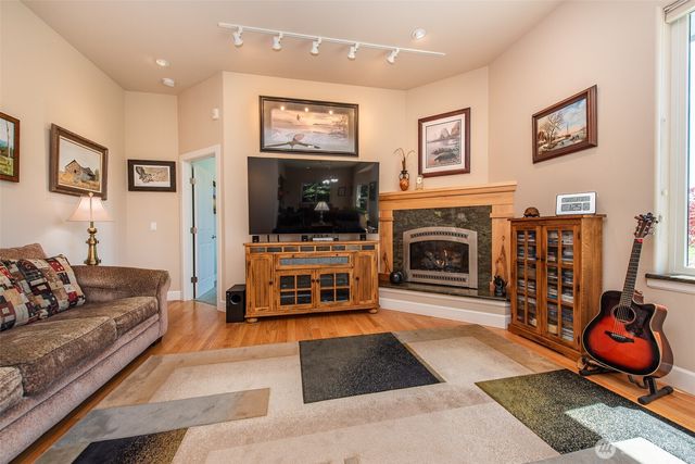 141 Pheasant Run Drive, Sequim, WA 98382