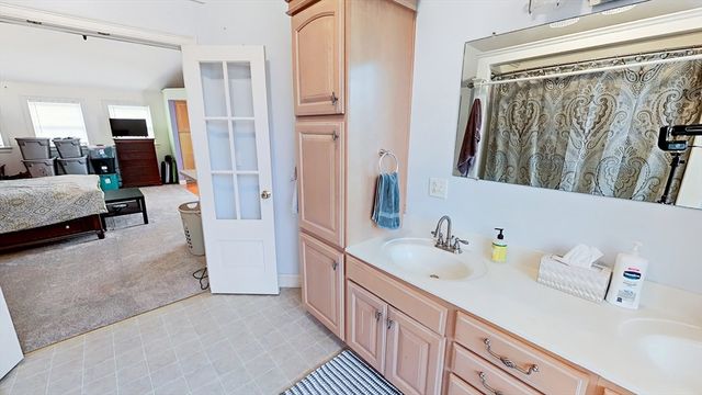 32 Acton Rd, Westford, MA 01886