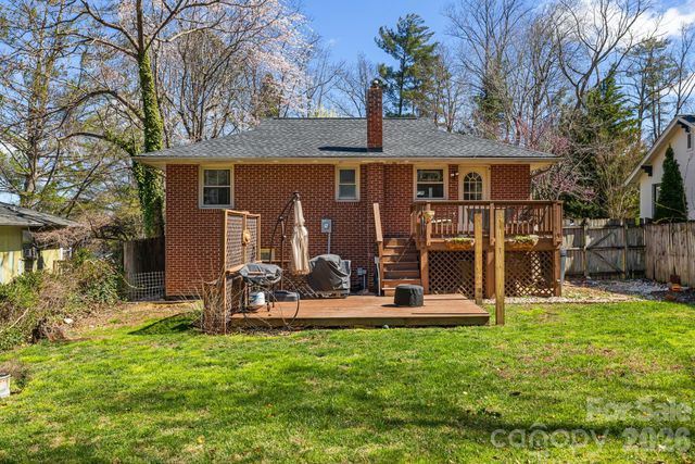 1733 Clairmont Drive, Hendersonville, NC 28791