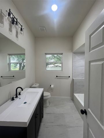 8237 Telegraph Road, Quinlan, TX 75474