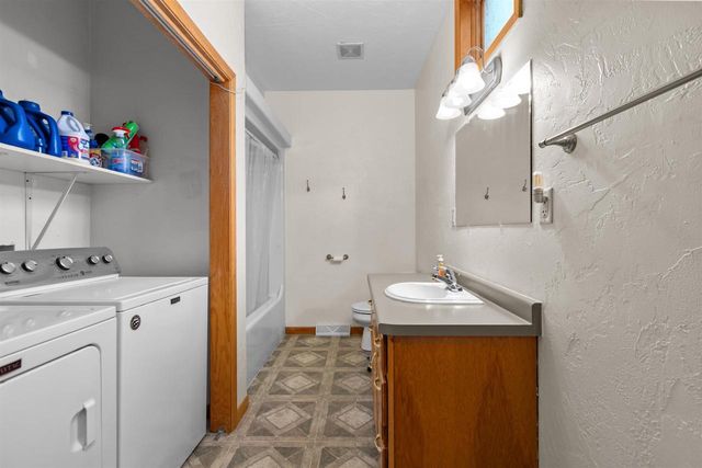 301 E HARRISON STREET, Appleton, WI 54915