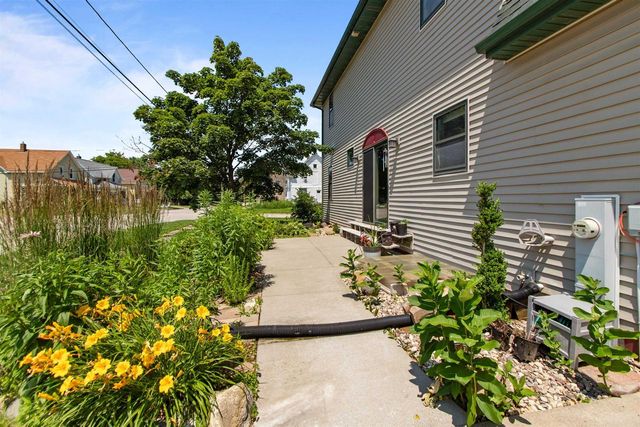 301 E HARRISON STREET, Appleton, WI 54915