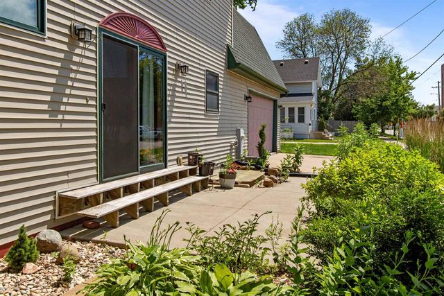 301 E HARRISON STREET, Appleton, WI 54915