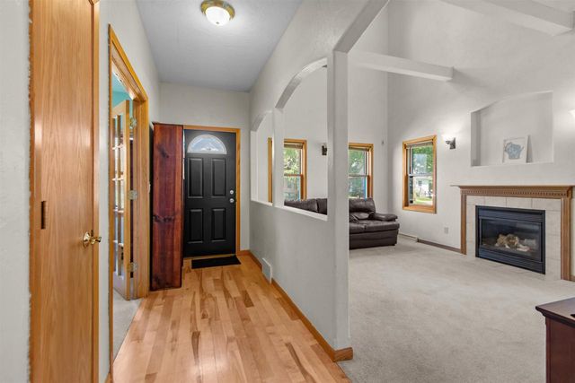 301 E HARRISON STREET, Appleton, WI 54915