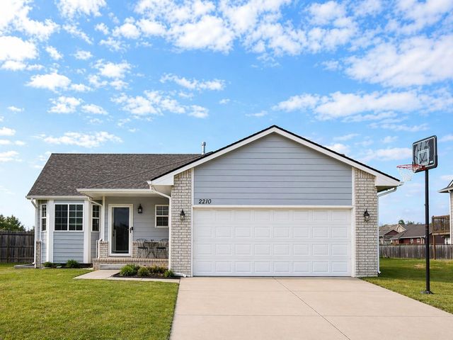 2210 E 26th St N, Wichita, KS 67219