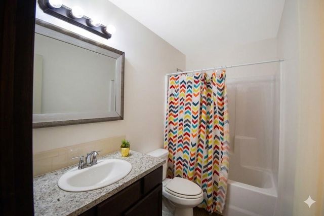 2210 E 26th St N, Wichita, KS 67219