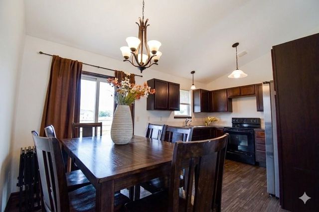 2210 E 26th St N, Wichita, KS 67219