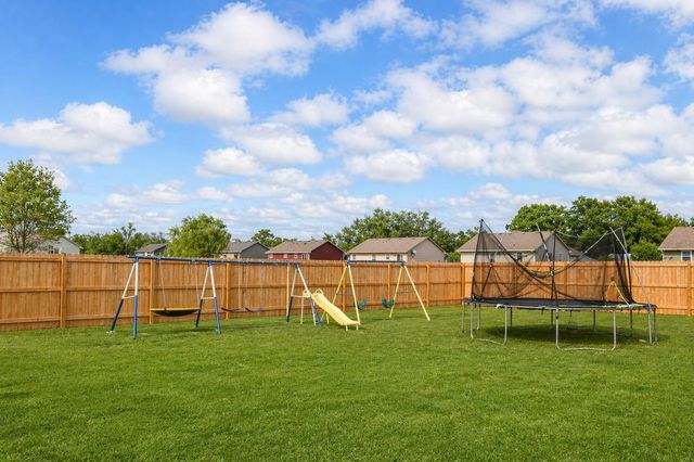 2210 E 26th St N, Wichita, KS 67219