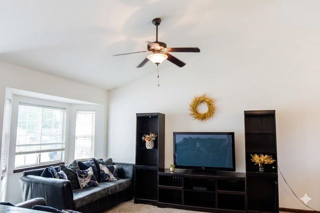 2210 E 26th St N, Wichita, KS 67219