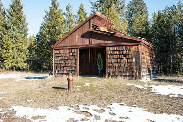 101 Wild Meadow Rd, Spirit Lake, ID 83869