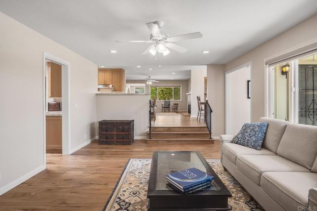 2211 Winterwarm Dr, Fallbrook, CA 92028