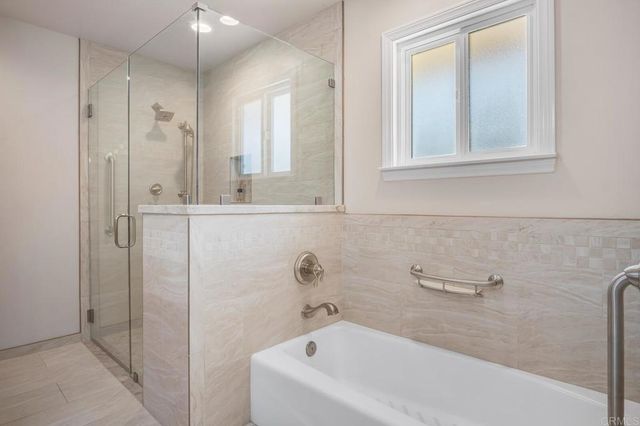 2211 Winterwarm Dr, Fallbrook, CA 92028