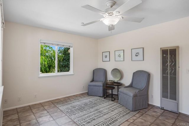 2211 Winterwarm Dr, Fallbrook, CA 92028