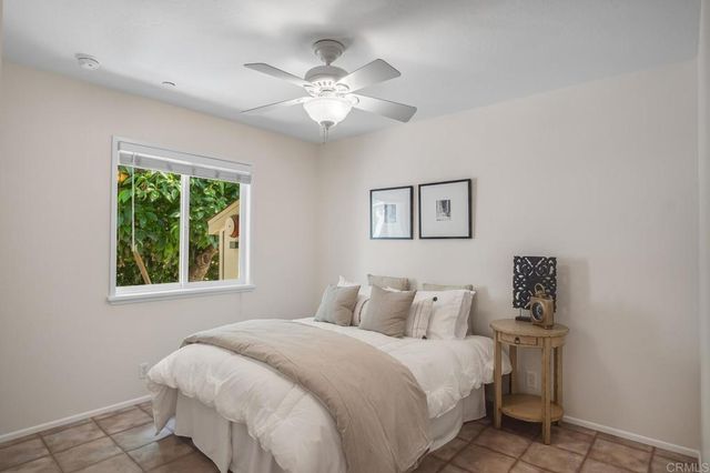 2211 Winterwarm Dr, Fallbrook, CA 92028
