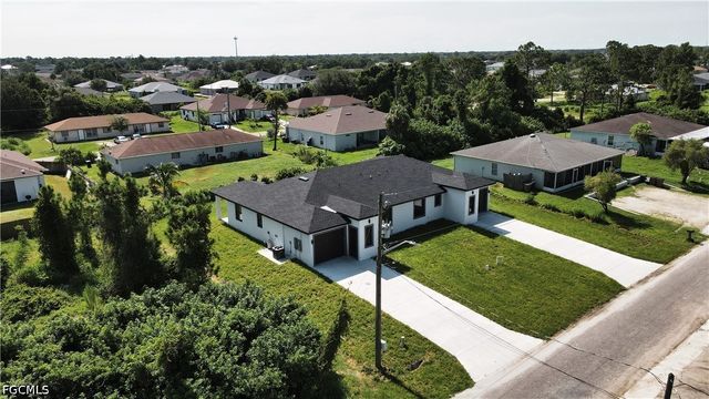 123 Ichabod AVE, Lehigh Acres, FL 33973