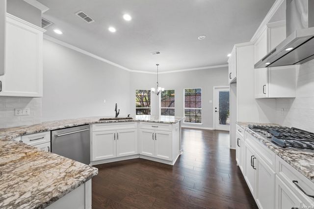 30 Burnham Glen, San Antonio, TX 78248