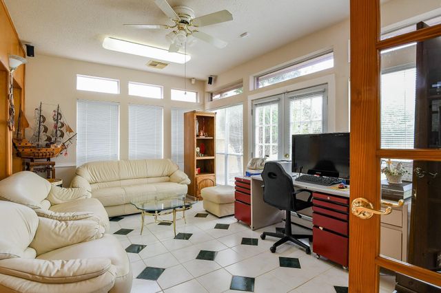 3222 Mossy Elm Court, Houston, TX 77059