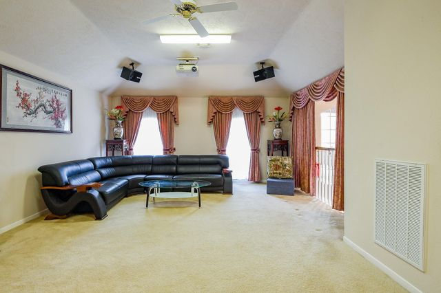 3222 Mossy Elm Court, Houston, TX 77059