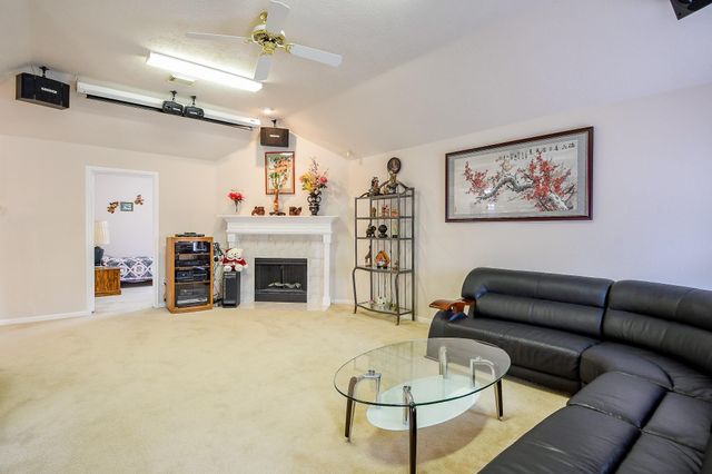 3222 Mossy Elm Court, Houston, TX 77059