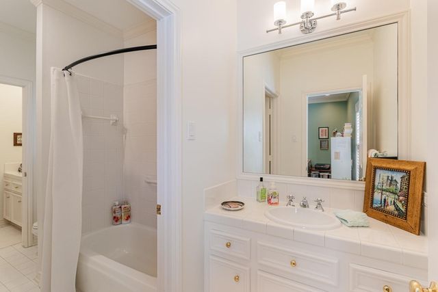 5811 Tanglewood Park Street, Houston, TX 77057