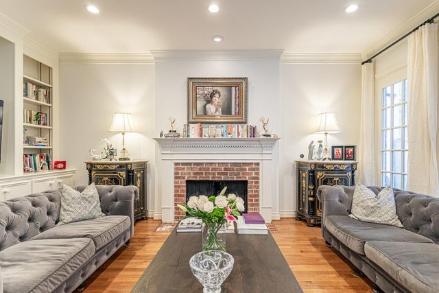 5811 Tanglewood Park Street, Houston, TX 77057