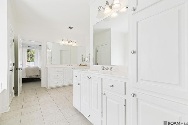 6262 Morgan Bend Dr, Baton Rouge, LA 70820