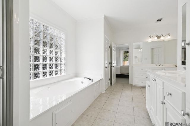 6262 Morgan Bend Dr, Baton Rouge, LA 70820