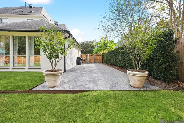 6262 Morgan Bend Dr, Baton Rouge, LA 70820