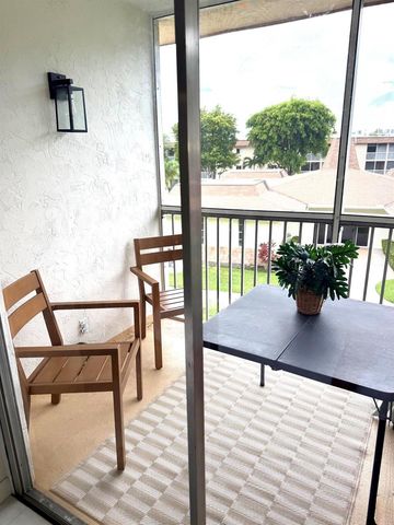200 Village Green Circle E 310, Palm Springs, FL 33461