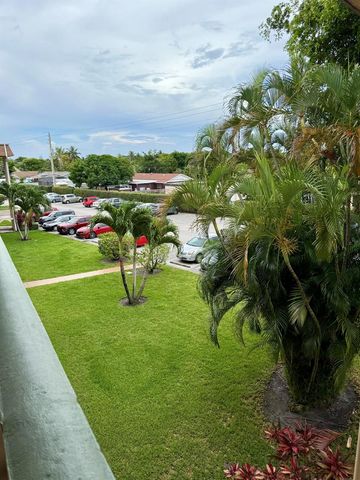 200 Village Green Circle E 310, Palm Springs, FL 33461