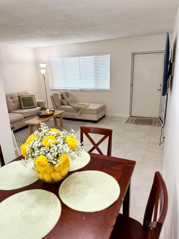 200 Village Green Circle E 310, Palm Springs, FL 33461