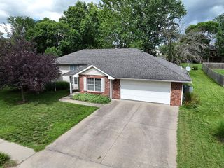3700 WAKEFIELD DR, Columbia, MO 65203
