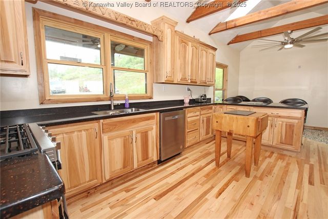 1406 Holmes Hollow Road, Charleston, WV 25312