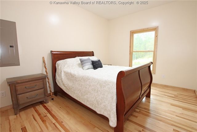 1406 Holmes Hollow Road, Charleston, WV 25312