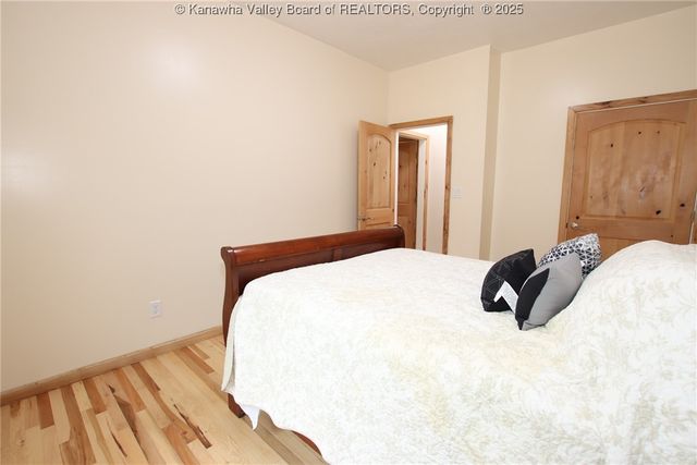 1406 Holmes Hollow Road, Charleston, WV 25312