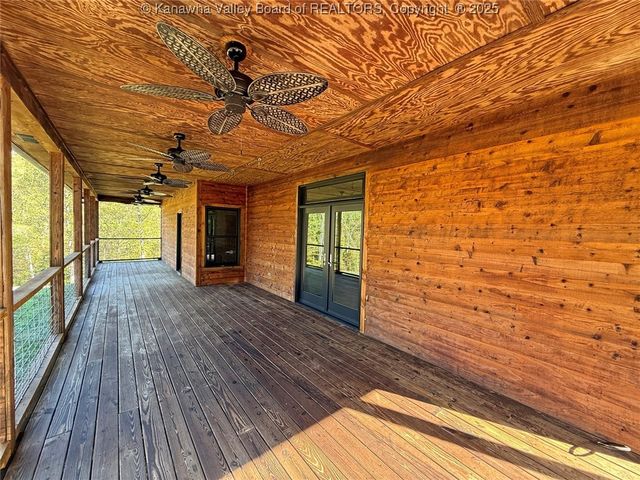 1406 Holmes Hollow Road, Charleston, WV 25312