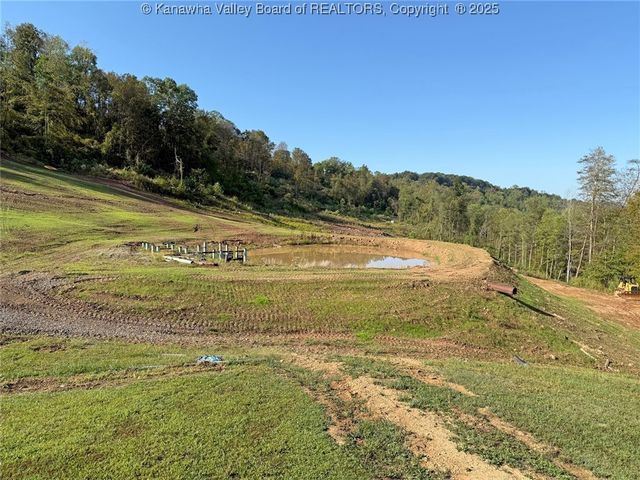 1406 Holmes Hollow Road, Charleston, WV 25312