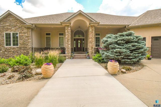 5716 S Prairie View Ct Court, Sioux Falls, SD 57108