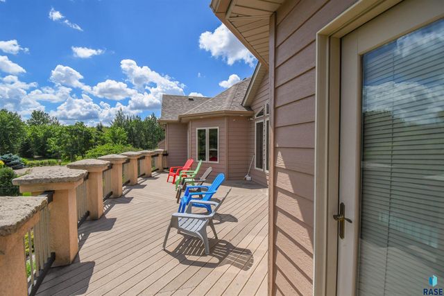 5716 S Prairie View Ct Court, Sioux Falls, SD 57108