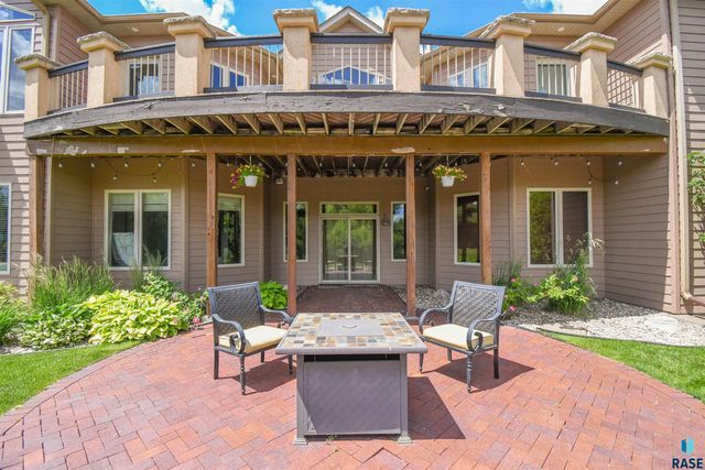 5716 S Prairie View Ct Court, Sioux Falls, SD 57108
