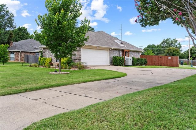 129 Brushy Mound Road, Burleson, TX 76028