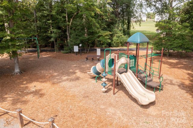 1007 Kingbird Lane, Clover, SC 29710