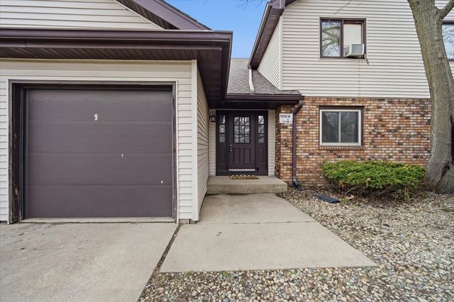 1600 Northbrook B9, Normal, IL 61761