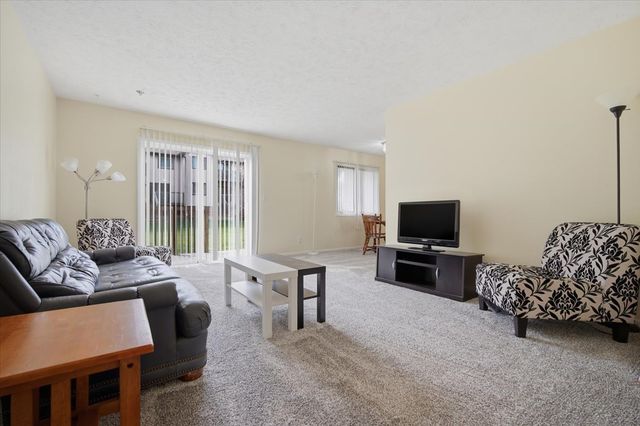 1600 Northbrook B9, Normal, IL 61761