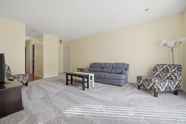 1600 Northbrook B9, Normal, IL 61761