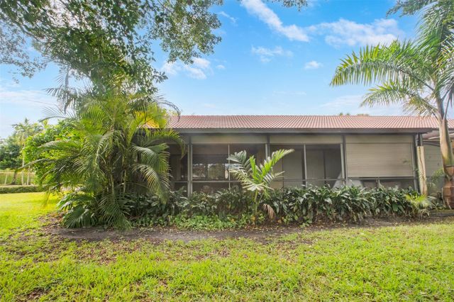 16131 Laurel Drive 33, Weston, FL 33326