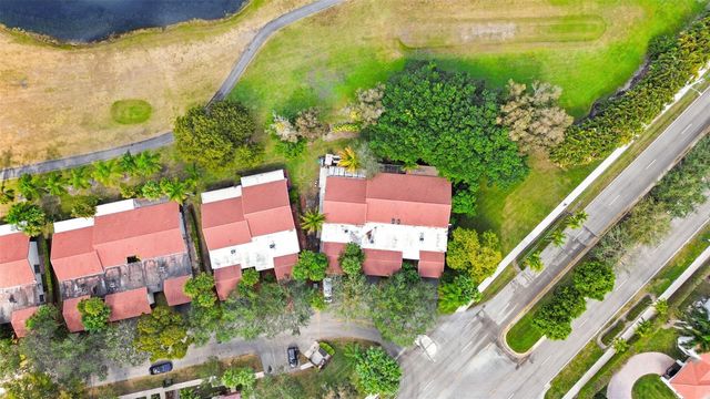 16131 Laurel Drive 33, Weston, FL 33326