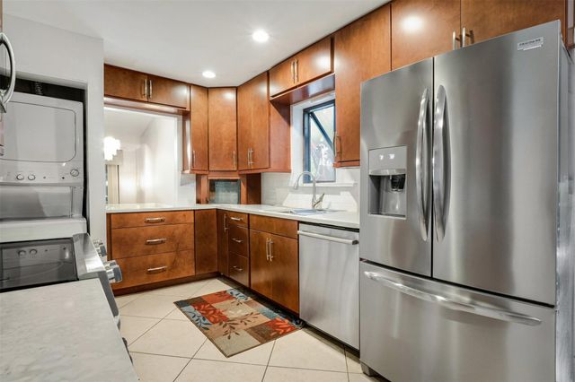 16131 Laurel Drive 33, Weston, FL 33326