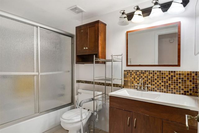 16131 Laurel Drive 33, Weston, FL 33326