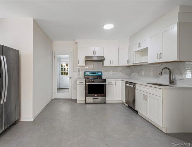 6134 Parsons Boulevard, Fresh Meadows, NY 11365